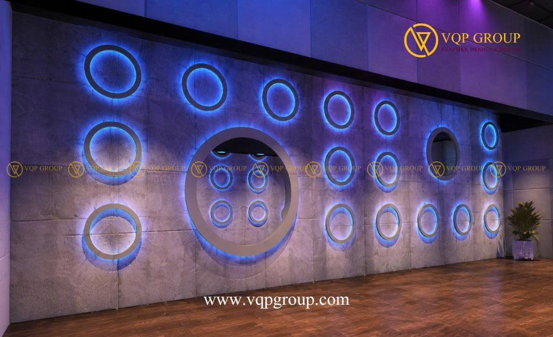 Tường trang trí tiêu âm phòng Yoga kết hợp LED
