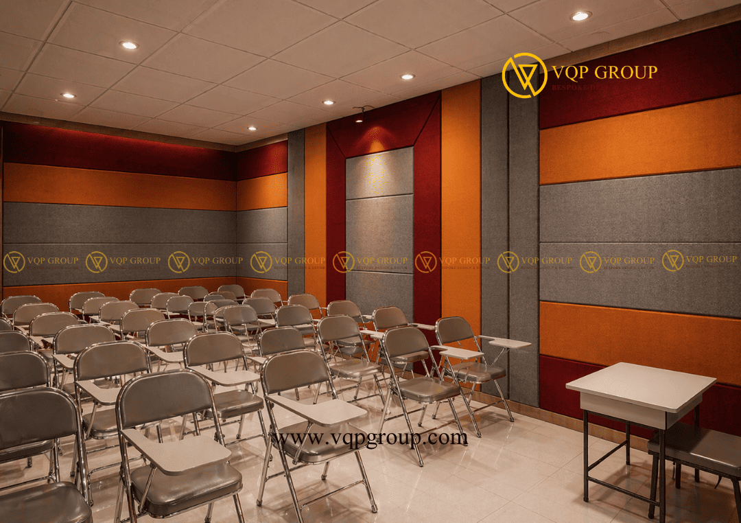 Thiết kế tiêu âm lớp học với panel bọc vải quanh khu vực giảng viên