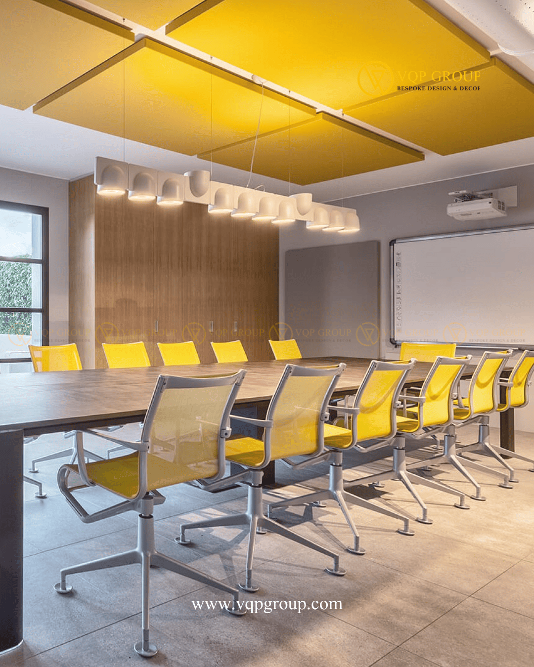 Chi tiết panel trần tiêu âm màu vàng treo độc lập