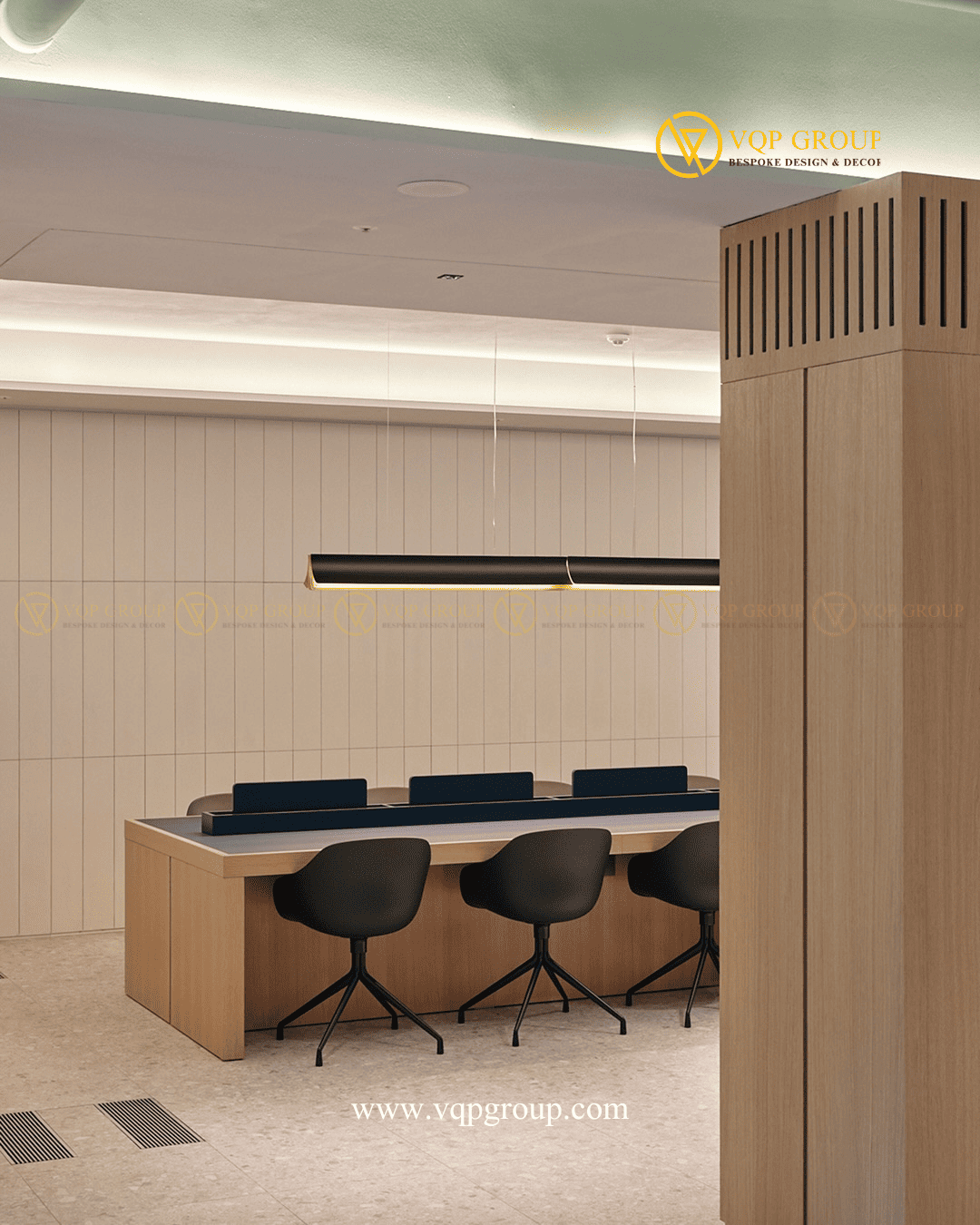 Không gian họp nhỏ sử dụng Acoustic Wood và hệ lam gỗ tiêu âm