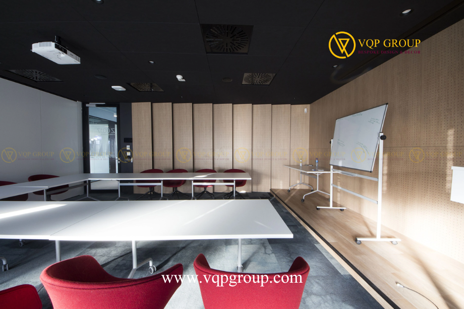 tam-tieu-am-go-duc-lo-van-phong-vqp-group-5